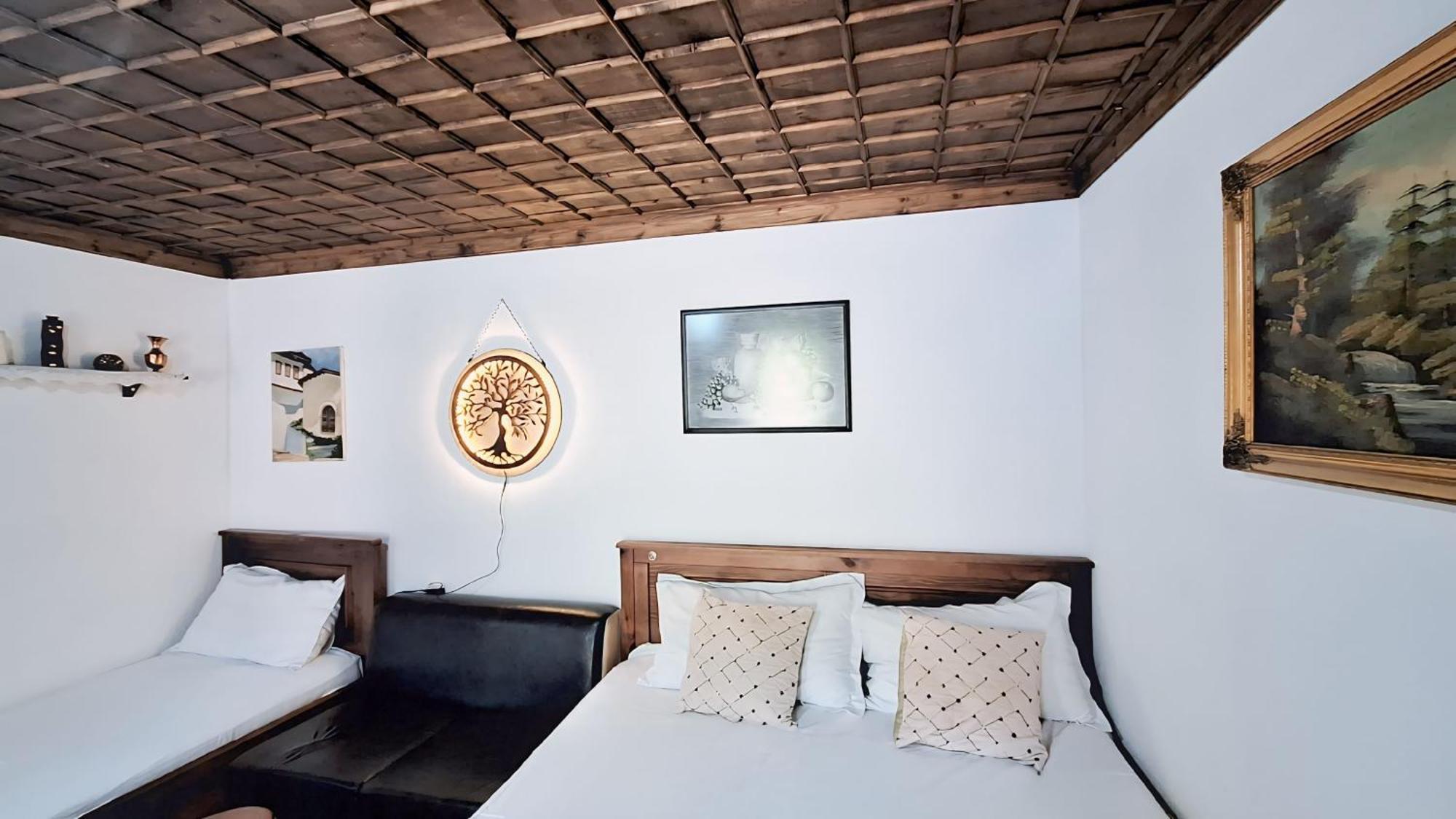 Guesthouse Alvaro Kadiu Berat Exterior foto