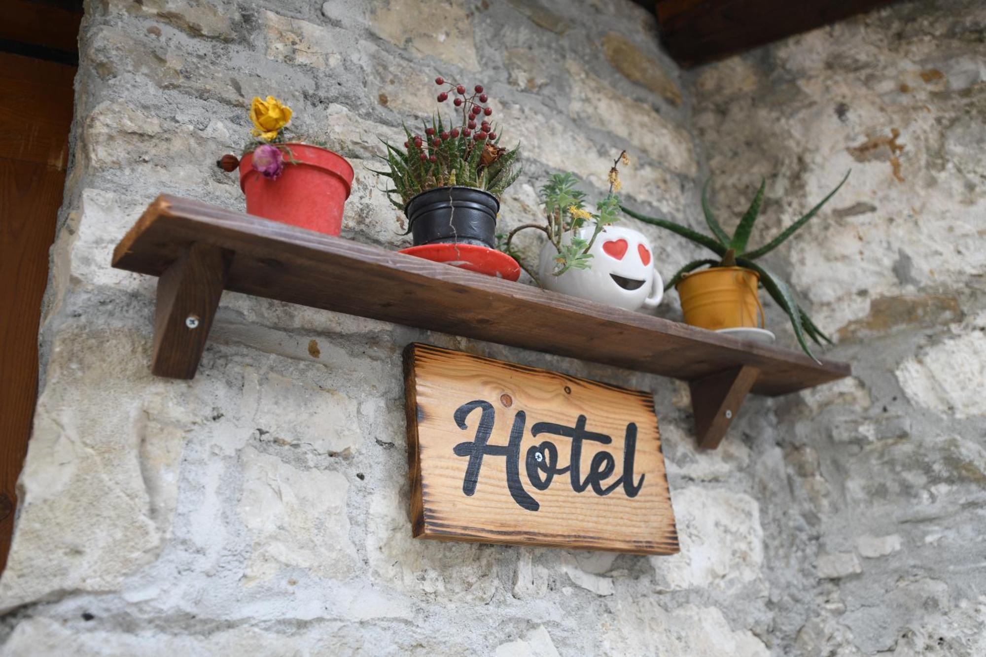 Guesthouse Alvaro Kadiu Berat Exterior foto