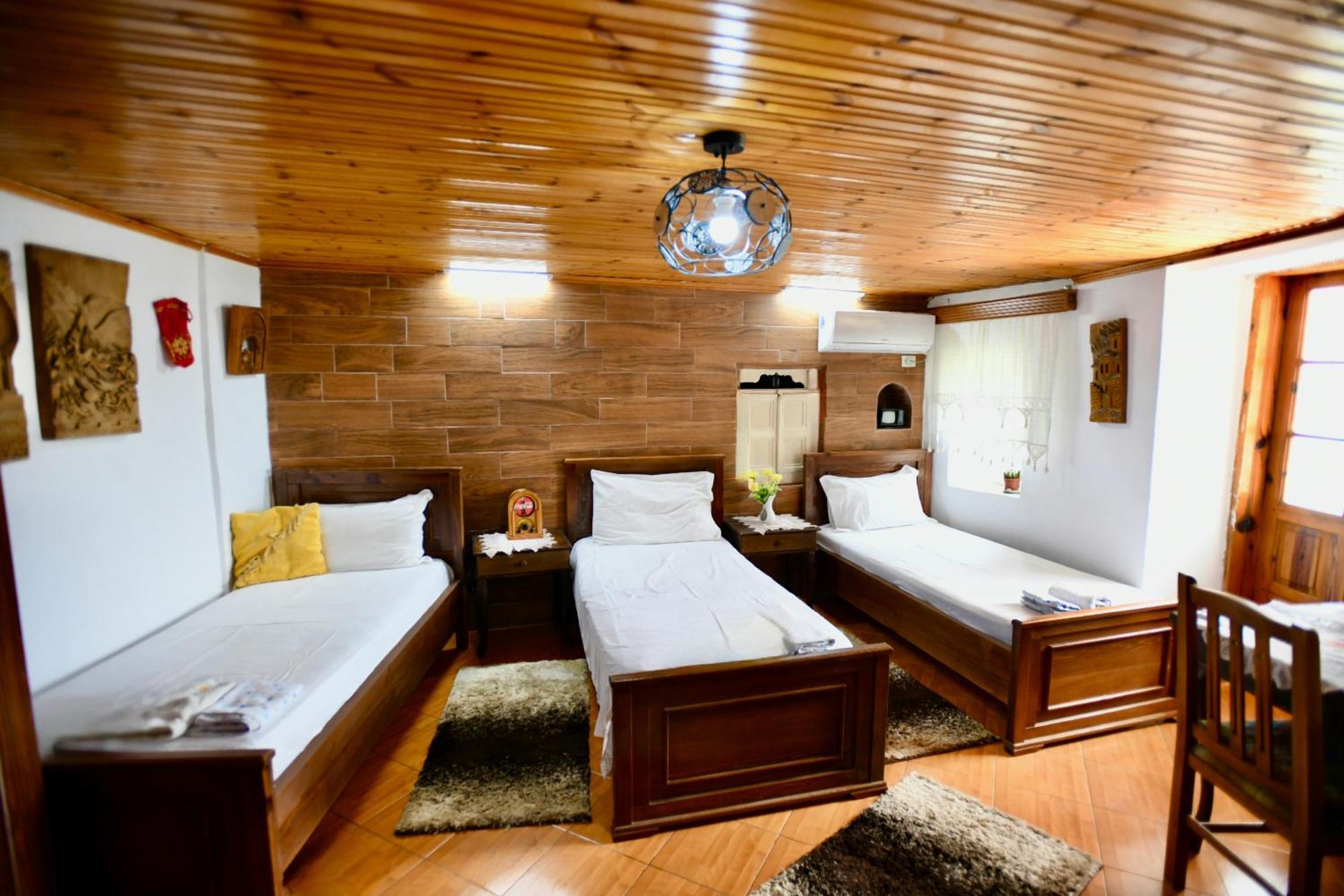 Guesthouse Alvaro Kadiu Berat Zimmer foto